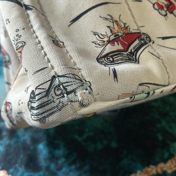 Prada Canapa American Car Hawaii RARE Ivory Tote Bag - Picture 11 of 15